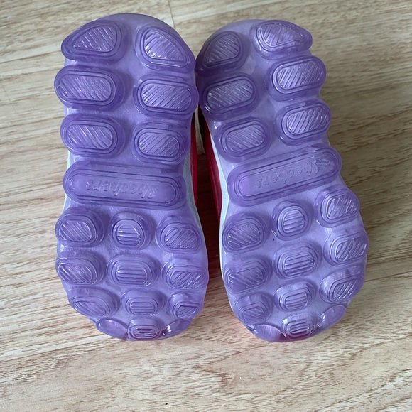 Skechers Toddler Girl Size 7 - Picture 4 of 4